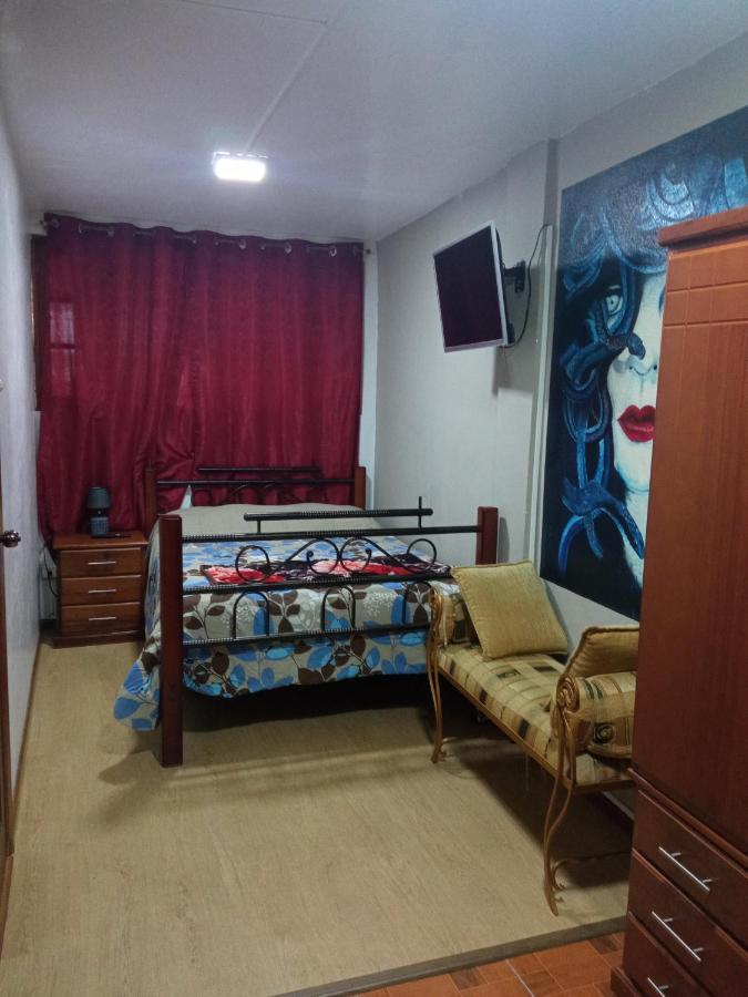 Hospedaje Wiruyana Cotacachi Ngoại thất bức ảnh